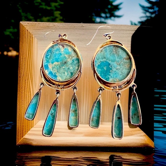 Southwestern Turquoise Sterling Silver Earrings - Picture 4 of 6